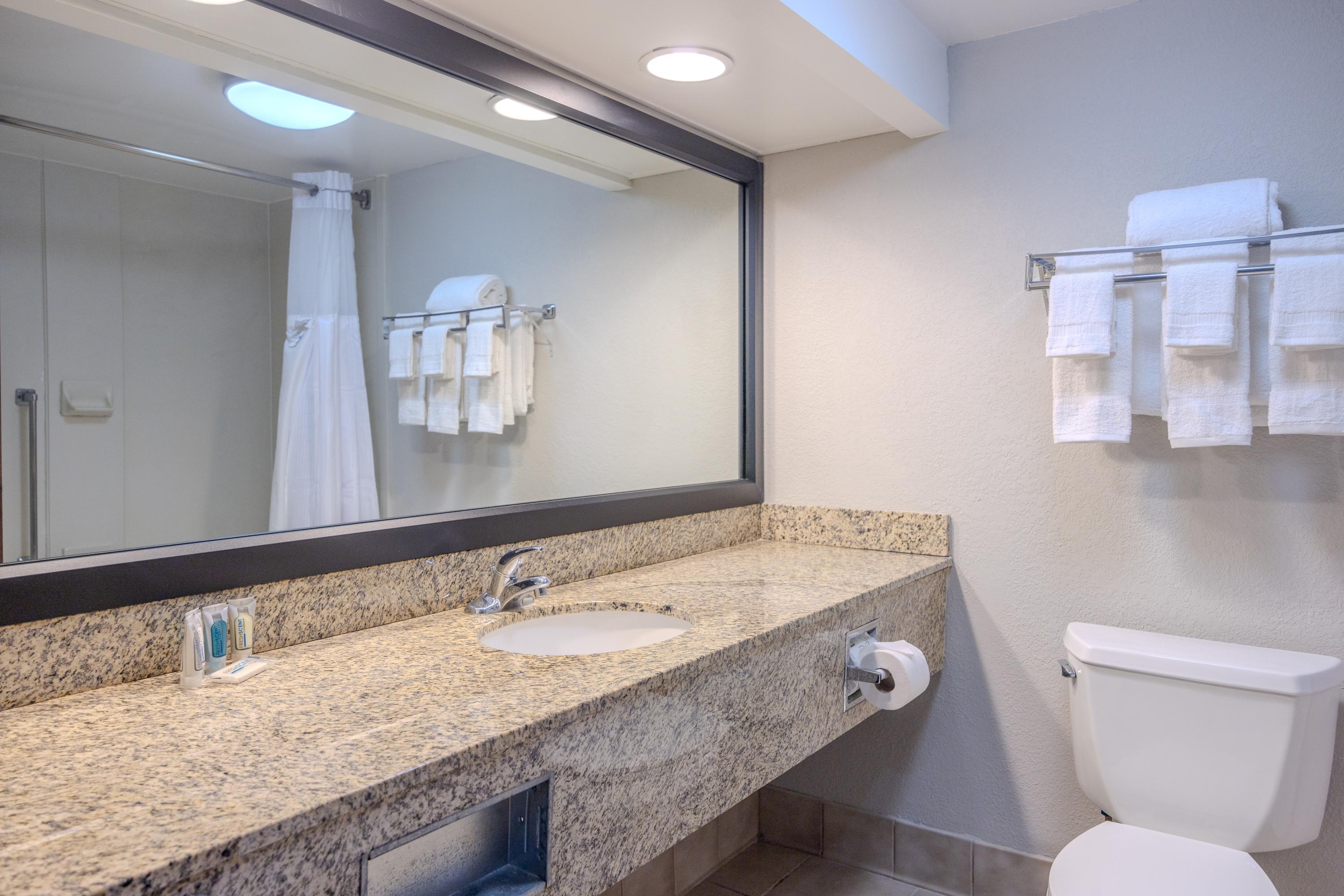 Solomons Inn Resort + Marina Екстериор снимка